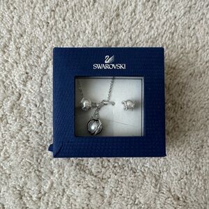Swarovski Silver & Pearl Jewelry Set - Necklace & Earrings- New In Box